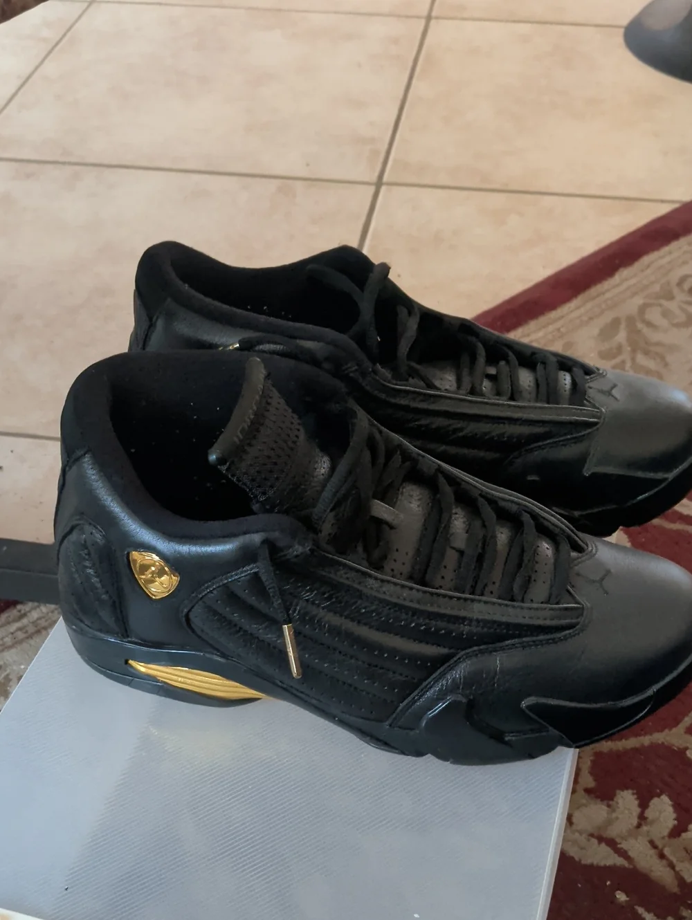 Jordan Men's Black and Gold Low-Top Sneakers